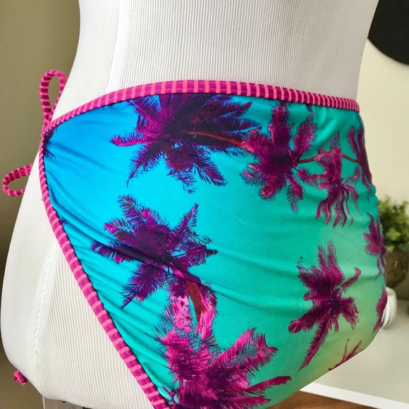 BRAND NEW WITH TAGS Beautiful Palm Tree Carve Designs Solana Bikini Bottoms - Picture 5 of 9